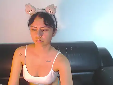 BellaLuxxs online show from May 16, 12:51 am