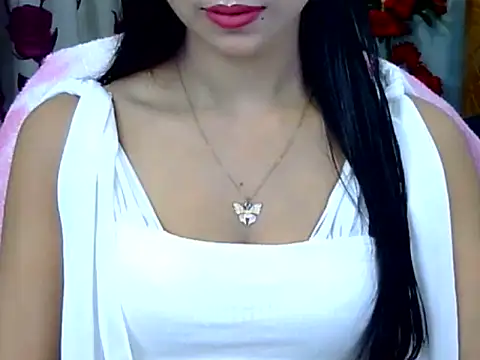 Alina Nur online show from May 3, 6:47 pm