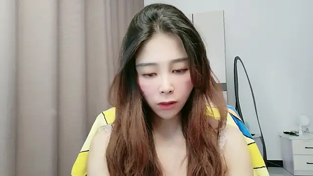 xiaoxiaohong030 online show from June 5, 11:38 am