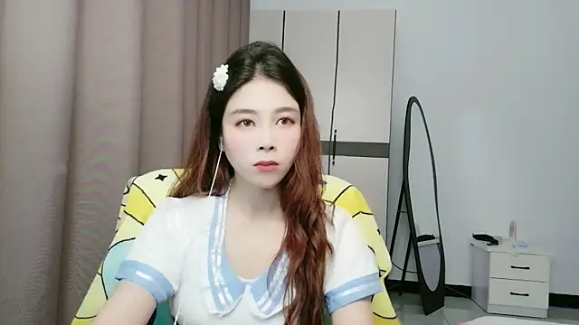 xiaoxiaohong030 online show from June 6, 11:26 am