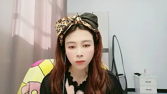 xiaoxiaohong030 online show from June 7, 7:56 am