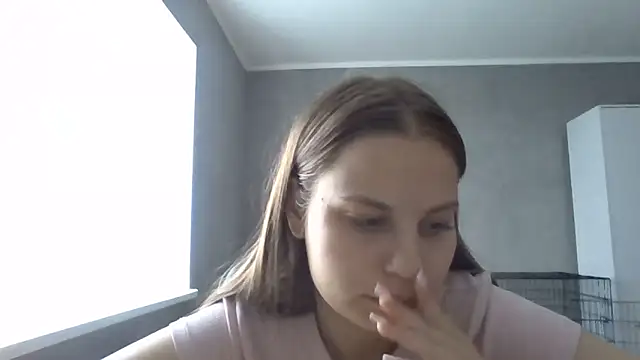  Linsyy ee  online show from June 9, 10:27 am