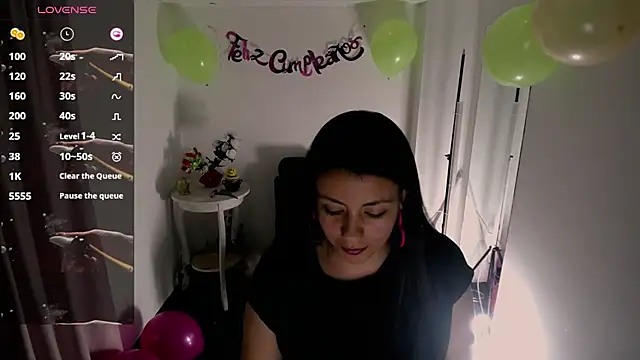 Snapshot of Valeri_bj chatting on May 27, 9:12 pm Valeri bj online show from May 27, 9:12 pm