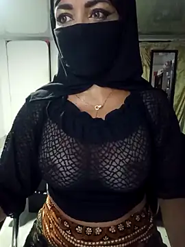 Snapshot of nadia__abaud chatting on March 12, 5:35 am nadia  abaud online show from March 12, 5:35 am