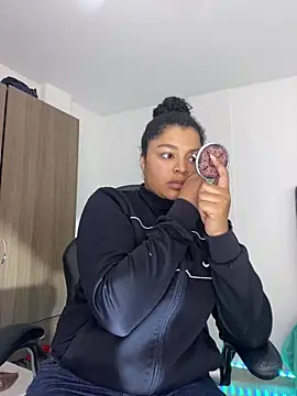 Snapshot of Nerea- chatting on May 31, 3:26 am Nerea- online show from May 31, 3:26 am