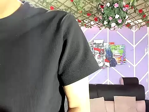 Snapshot of David_777_h chatting on June 11, 1:31 pm David 777 h online show from June 11, 1:31 pm