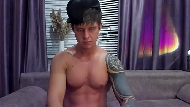 MarcoErra online show from June 10, 5:01 pm