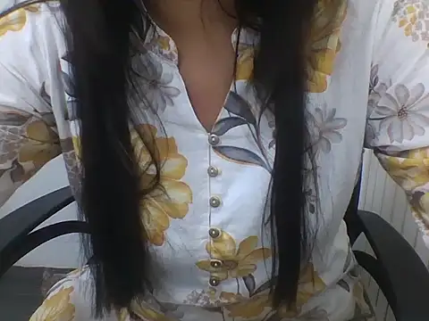 Snapshot of Brown_Kudiii chatting on May 22, 6:31 am Brown Kudiii online show from May 22, 6:31 am