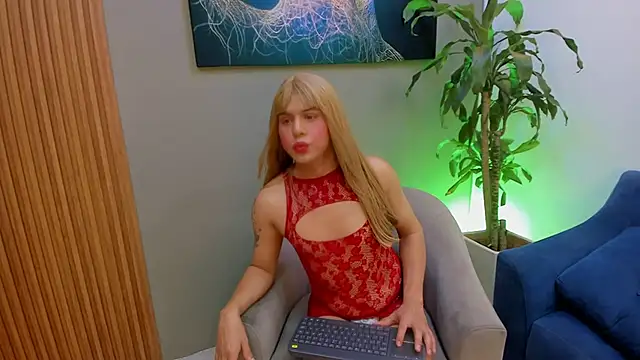 Daphne Leia online show from May 29, 8:51 pm