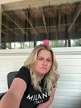 Bruiserboomer2 online show from May 18, 6:47 pm