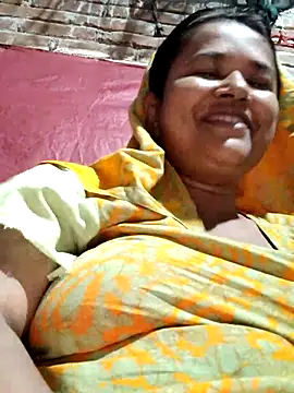 Snapshot of Gulapi_N chatting on June 4, 4:13 pm Gulapi N online show from June 4, 4:13 pm