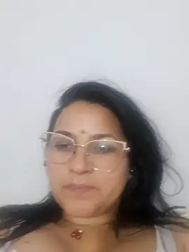 Snapshot of Eli_lanena chatting on May 15, 12:28 am Eli lanena online show from May 15, 12:28 am