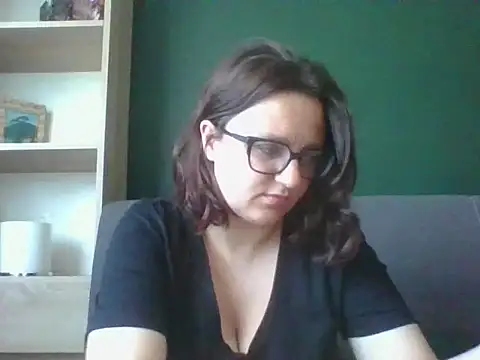 sensual paris online show from May 28, 5:27 am