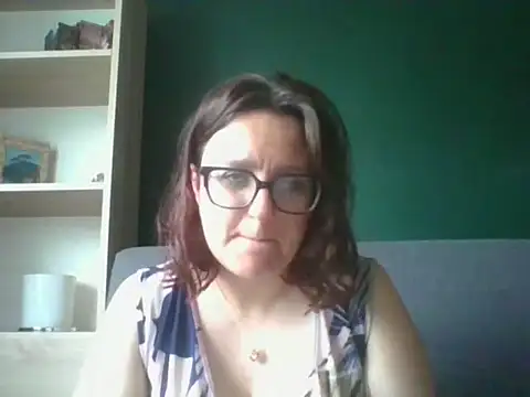 sensual paris online show from June 1, 5:20 am