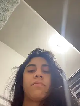 mia moonna online show from June 27, 11:04 am