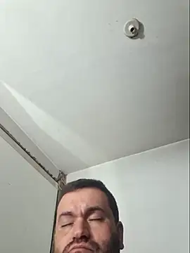 Snapshot of comeraba chatting on May 26, 2:29 am comeraba online show from May 26, 2:29 am