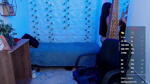 Snapshot of Lana_Fiore chatting on June 6, 4:33 pm Lana Fiore online show from June 6, 4:33 pm