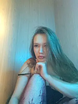 HotVibeK online show from May 16, 7:01 pm