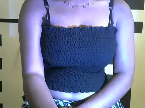 Snapshot of sexy_kia_4_u chatting on June 19, 9:35 am sexy kia 4 u online show from June 19, 9:35 am