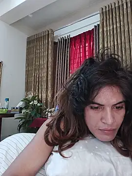 Snapshot of SexyShila-97 chatting on June 8, 7:20 am SexyShila-97 online show from June 8, 7:20 am