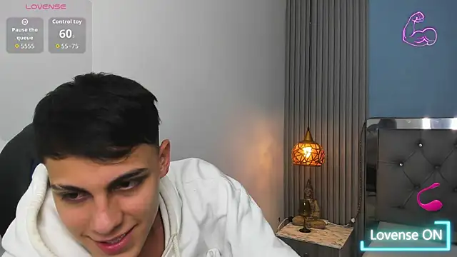 Snapshot of Ethanx18_ chatting on July 5, 4:19 am Ethanx18 online show from July 5, 4:19 am