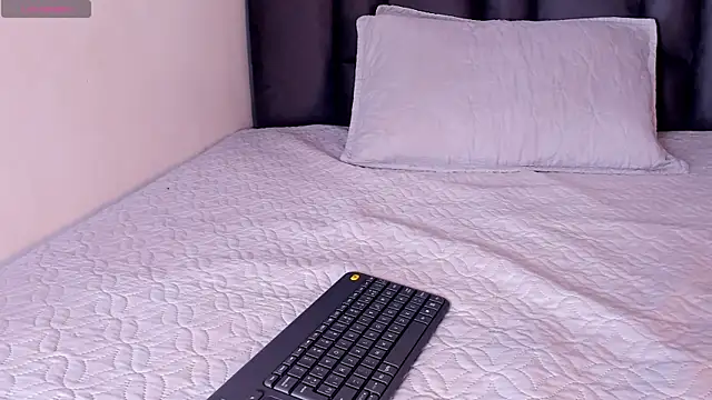 maddy  howard online show from July 6, 11:29 am