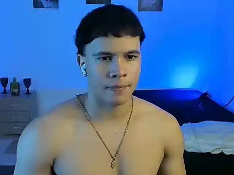 Snapshot of sant_wahlberg chatting on June 27, 12:37 am sant wahlberg online show from June 27, 12:37 am