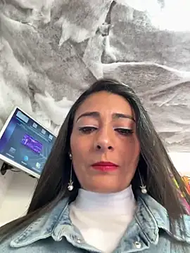 IsabellaMariet online show from June 10, 2:49 pm