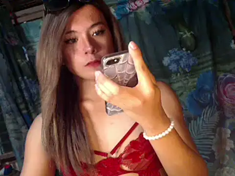 Snapshot of Andrea_lopezxxx chatting on April 30, 1:39 pm Andrea lopezxxx online show from April 30, 1:39 pm