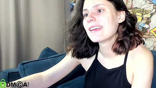 Snapshot of Kira_Be11 chatting on June 11, 2:53 am Kira Be11 online show from June 11, 2:53 am