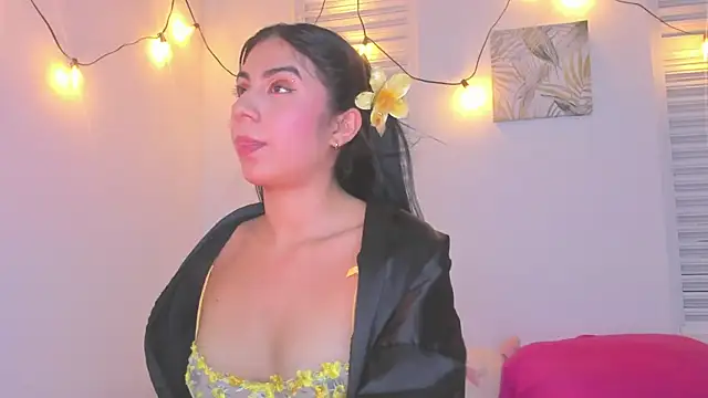 Snapshot of VictoriaaLopez chatting on July 10, 7:05 pm VictoriaaLopez online show from July 10, 7:05 pm
