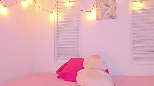 Snapshot of VictoriaaLopez chatting on July 16, 6:58 pm VictoriaaLopez online show from July 16, 6:58 pm