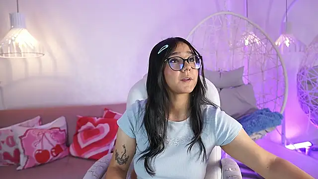 Snapshot of VioletJoness_ chatting on June 16, 11:35 am VioletJoness online show from June 16, 11:35 am