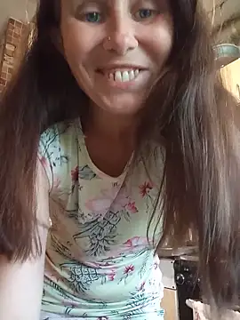 Snapshot of MerelinMILf2 chatting on June 2, 8:27 am MerelinMILf2 online show from June 2, 8:27 am