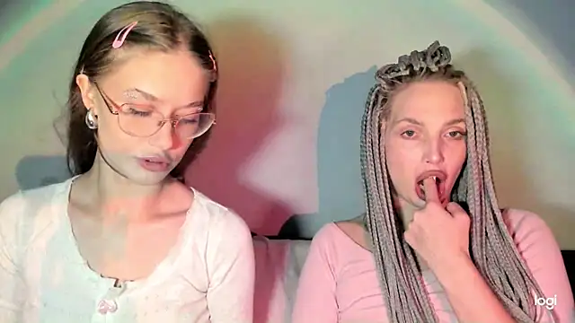 Snapshot of MyChoelove chatting on July 23, 9:35 pm MyChoelove online show from July 23, 9:35 pm