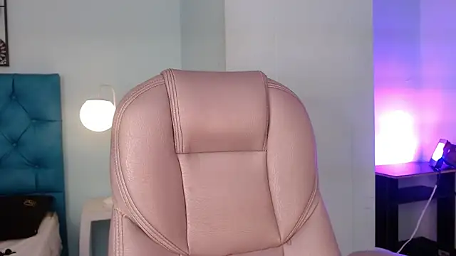 Lilyred  online show from June 30, 3:29 am