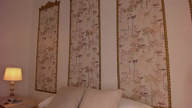 Snapshot of sara_castro24_ chatting on June 15, 3:36 pm sara castro24 online show from June 15, 3:36 pm