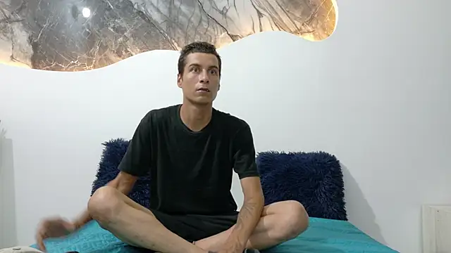 cameronsilverman online show from June 11, 12:32 am