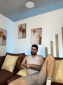 DomBoy  online show from June 2, 8:33 pm