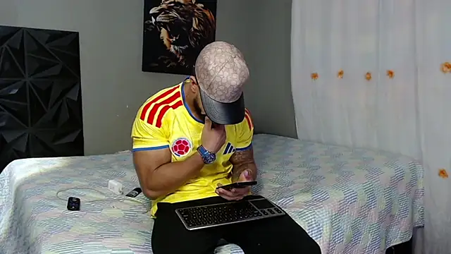 JACOB BECKET online show from June 5, 10:48 pm