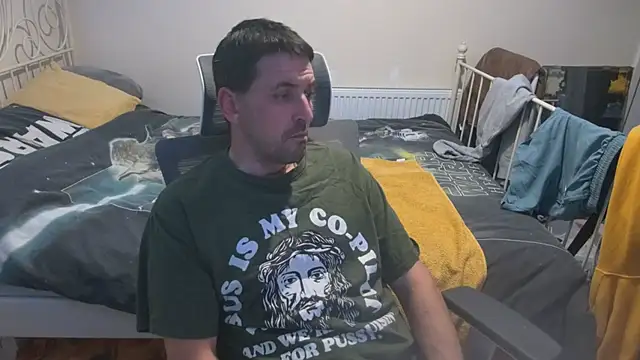 Tracky 66 online show from April 29, 11:00 pm