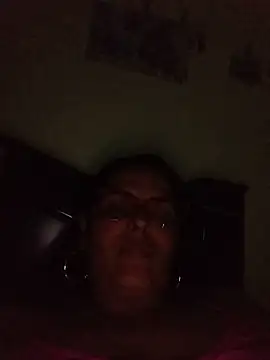 Snapshot of Bella_Morena27 chatting on June 14, 3:08 am Bella Morena27 online show from June 14, 3:08 am