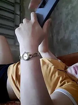 linhkun1 online show from May 27, 5:37 am
