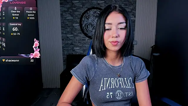 gemma 19  online show from July 18, 8:45 pm