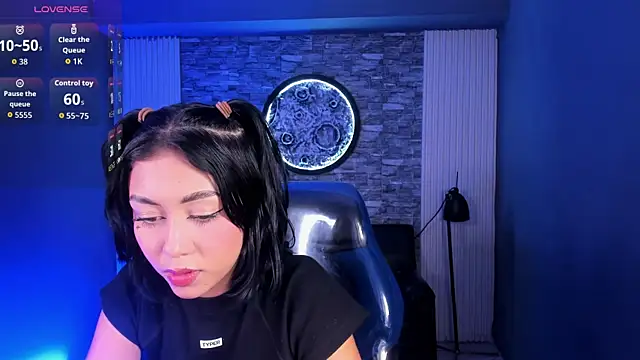 gemma 19  online show from July 24, 8:51 pm