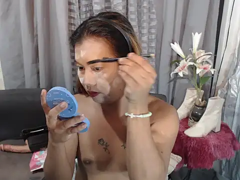 AMIRACUMS online show from May 13, 3:09 pm