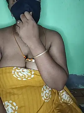 Snapshot of tamil_butterfly chatting on June 6, 6:18 am tamil butterfly online show from June 6, 6:18 am