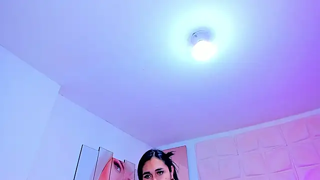 MahiaraHot online show from July 7, 1:26 pm