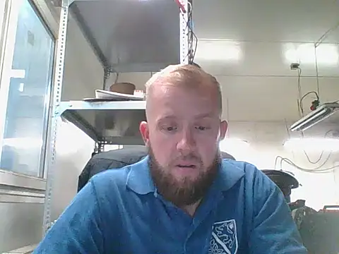 Snapshot of bardiauto chatting on May 27, 4:20 am bardiauto online show from May 27, 4:20 am