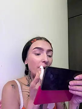 she-dulce online show from May 6, 8:47 pm